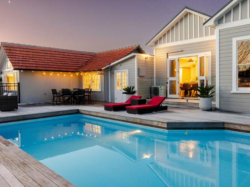 600 Park Road North, Parkvale