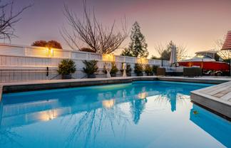 600 Park Road North, Parkvale