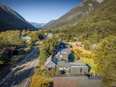 92 West Coast Road, Arthur's Pass