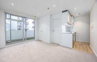 2K/32 Eden Crescent, Auckland Central