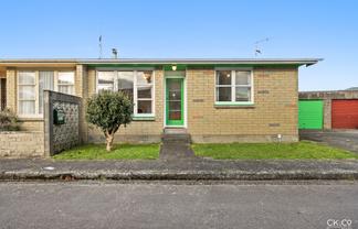 2/49 Garden Road, Avalon