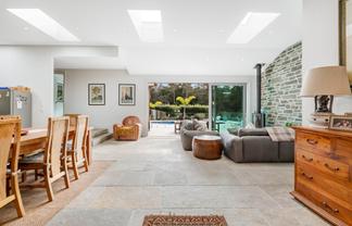 14 Hobbs Road, Matakatia