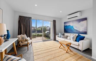 10 Sunshine Lane, New Brighton
