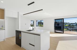 8a Cedar Terrace, Stanmore Bay