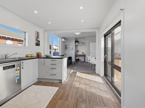 3 Churchill Street, Saint Kilda