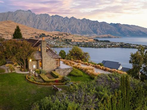 50 Edinburgh Drive, Queenstown Central