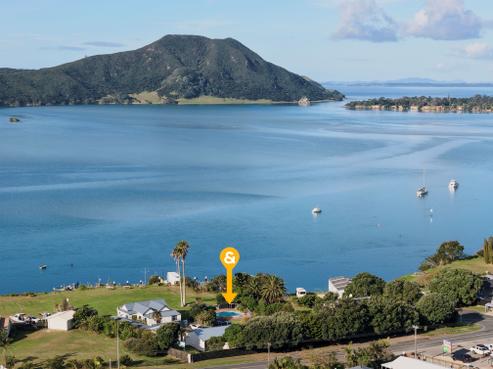 3 Pukenui Wharf Road, Pukenui