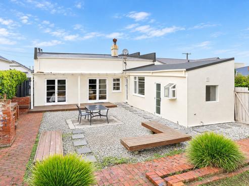 30 Larkworthy Street, Saint Kilda