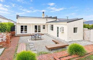 30 Larkworthy Street, Saint Kilda