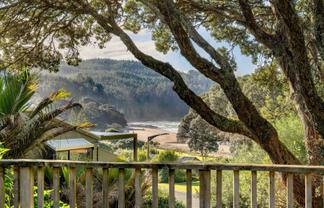 122A Oratia Place, Onemana