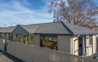 2B Garrison Street, Carterton