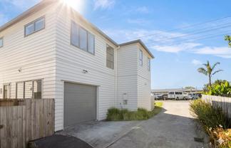 12A Bass Road, Albany