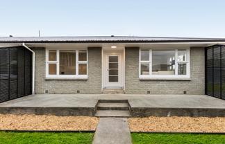 4/124 Huxley Street, Sydenham