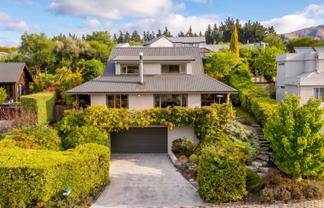 9 Scaife Place, Wanaka