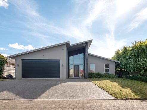 6 Baxendale Drive, Westbrook
