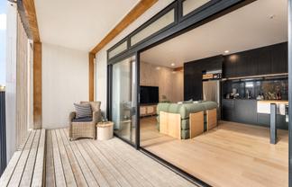 2/163 Hobsonville Point Road, Hobsonville