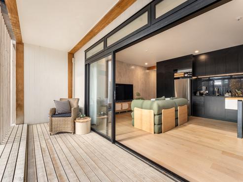 2/163 Hobsonville Point Road, Hobsonville