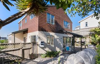 2/20 Quadrant Road, Onehunga