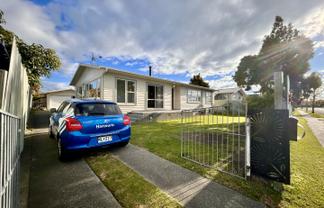 39 Plunket Street , Tamatea