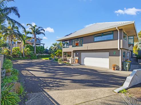 7 Rurima Rise, Coastlands
