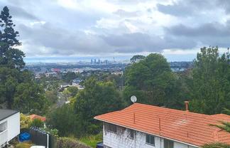 1/227 Sunset Road, Sunnynook