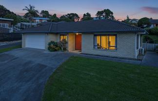 40 Te Kauri Place, Helensville