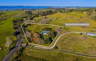 2257 South Head Road, Helensville
