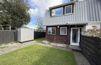 8E Montgomery Crescent, Clouston Park