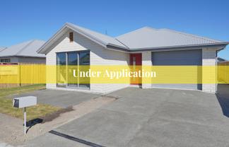 38 Edlin Lane, Pegasus