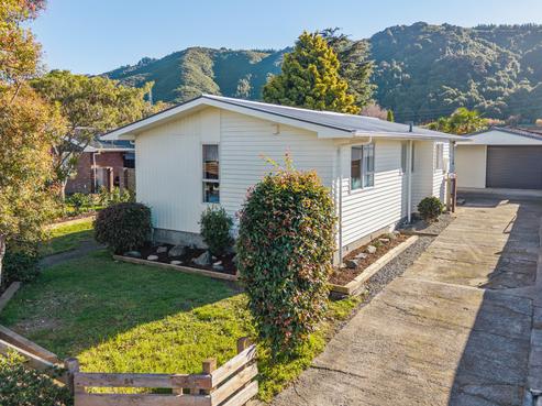 84 Pasadena Crescent, Totara Park