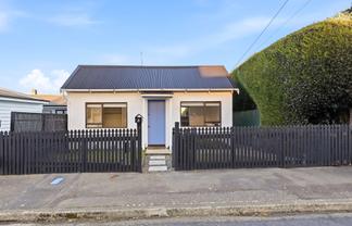 8 Mount Street, Wakari