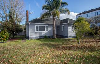 675 Grey Street, Hamilton East