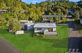 51 Gallagher Drive, Tairua