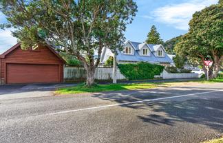 44 Oroua Street, Eastbourne