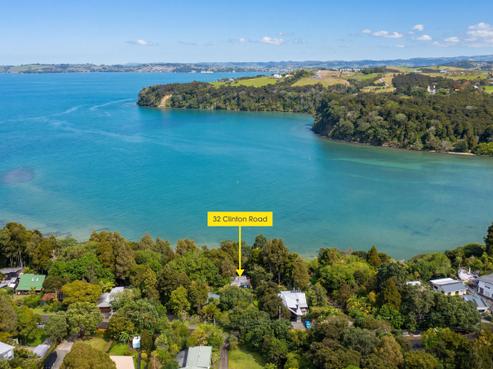 32 Clinton Road, Tawharanui Peninsula