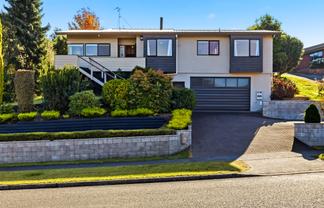 21 Kahurangi Drive, Rangatira Park