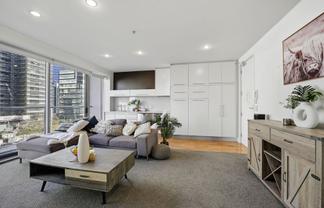 2/602 Beach Road, Auckland Central
