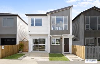 14 Te Kaapia Road, Takanini