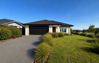 9 Azara Way, Wigram