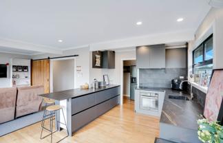 15 Bruce Avenue, Glenview
