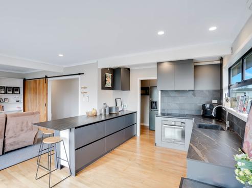 15 Bruce Avenue, Glenview
