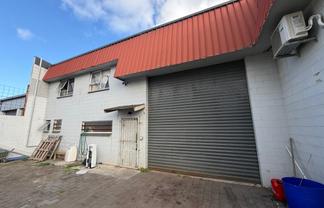  Secure Industrial Unit – Great Location