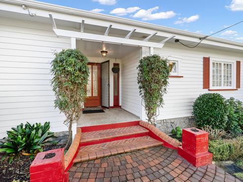 17 Shortland Street, Regent