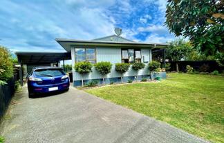 8 Clement Place, Greenmeadows