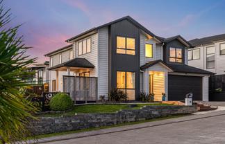 12 Franheim Crescent, Orewa