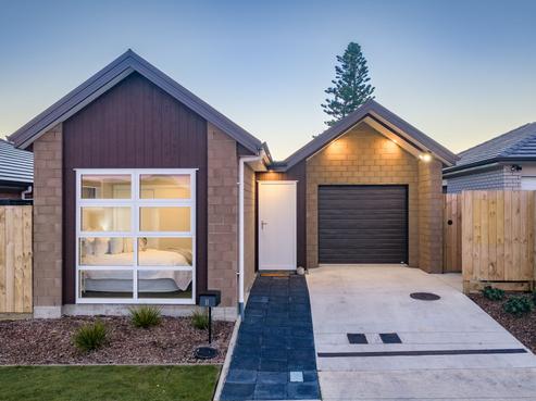 11 Waruhia Crescent, Rototuna North