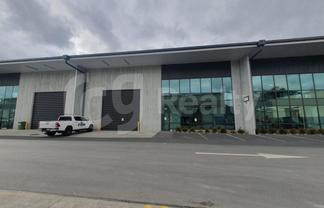 Multi-Use Warehouse Penrose