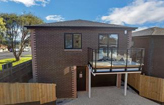 4/4253 Great North Road, Glendene