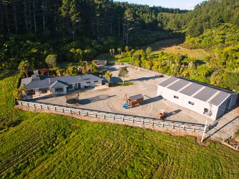 169 Coulson Road, Paroa