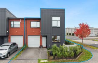 25 Orona Place, Waiata Shores, Conifer Grove